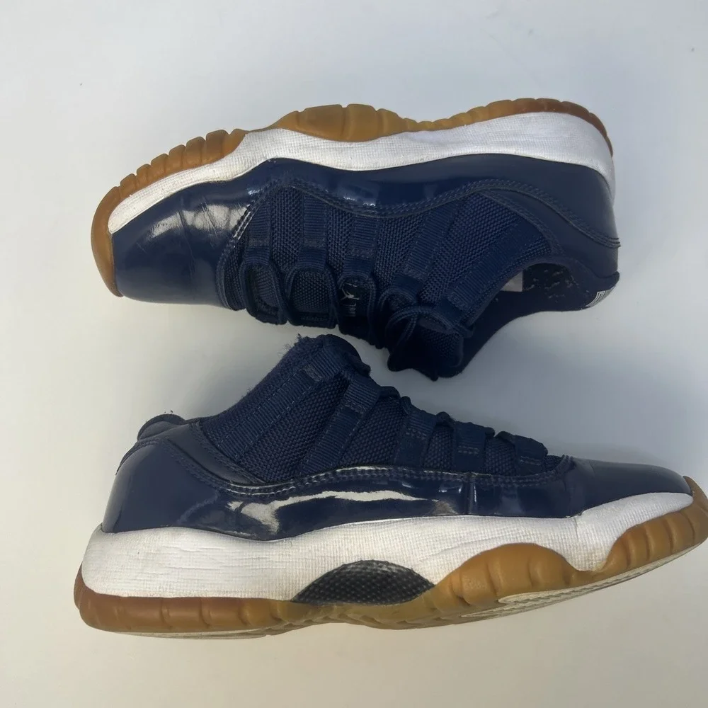 Air Jordan 11 Low Navy Gum GS Midnight Navy/White 528896-405 Kids 4Y, Womens 5.5